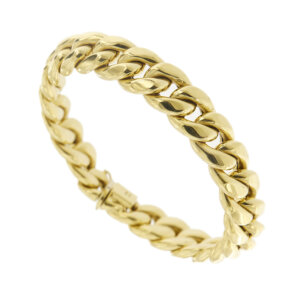 Bracciale in oro giallo 18 kt, maglia grumetta grossa e piatta con chiusura a scomparsa e sicura.